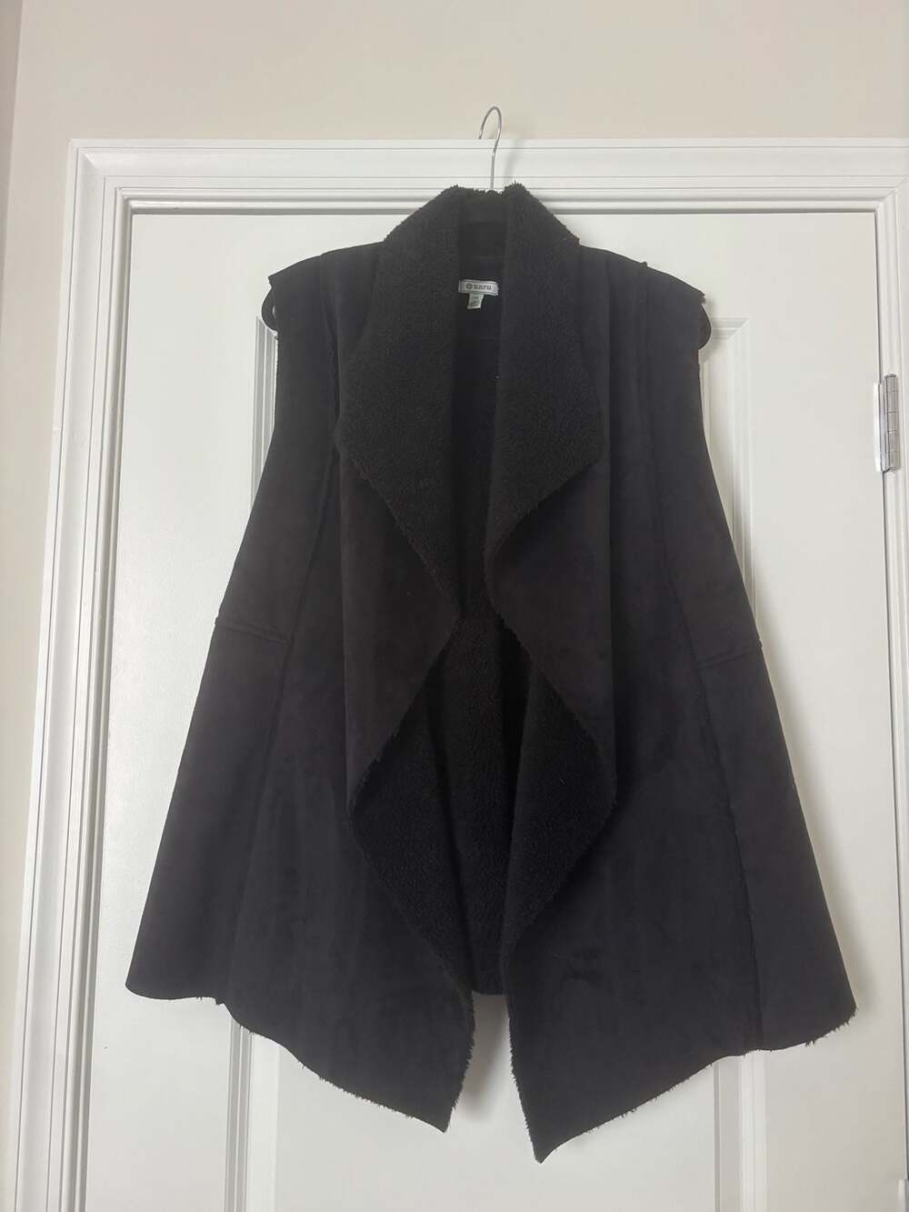 Susina Faux Shearling Vest Size 1X Black Suede Open Front